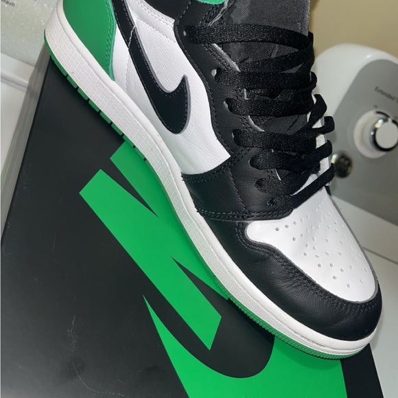 Different Colors - Picture 3 of 3